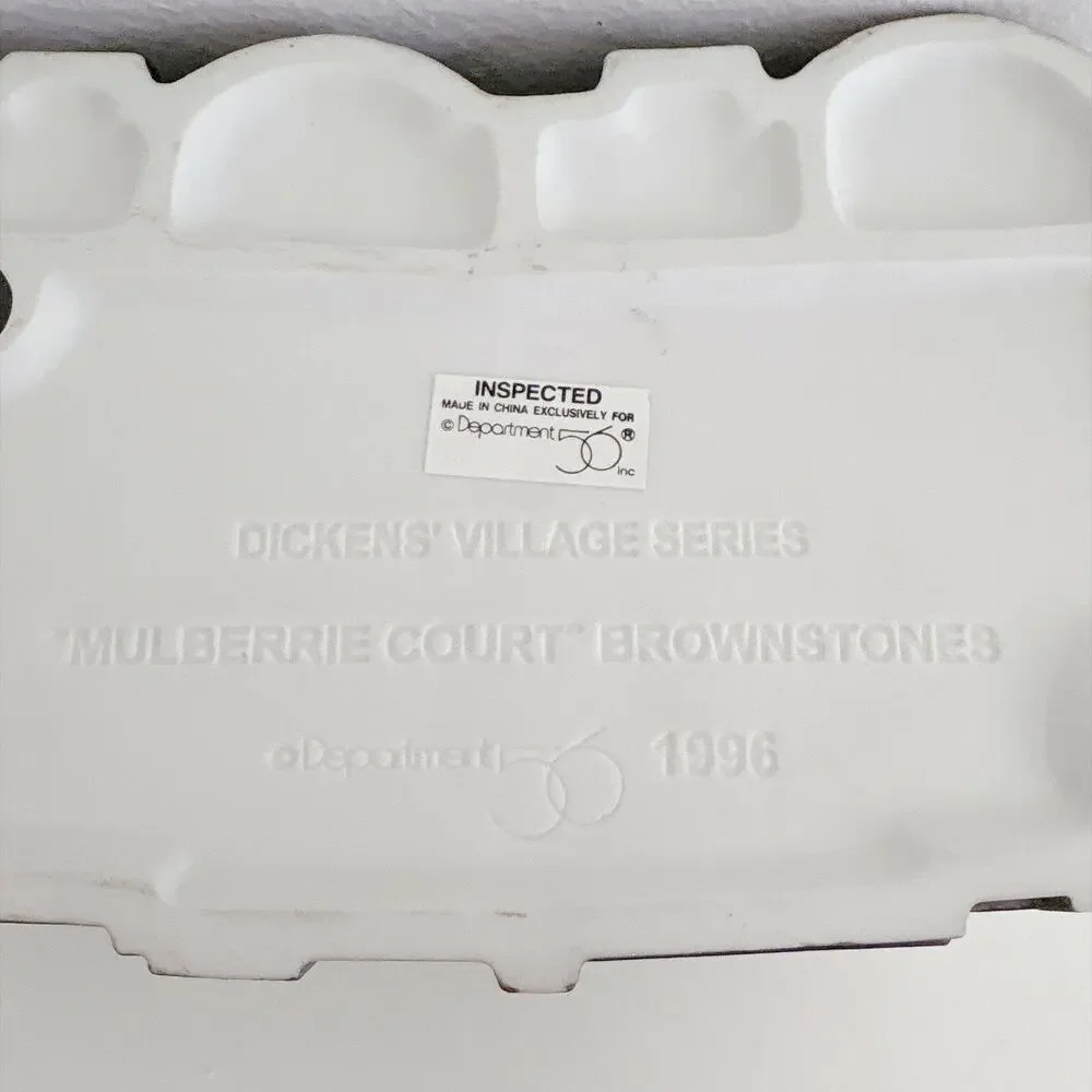 DICKENS VILLAGE - MULBERRIE COURT DPT 56